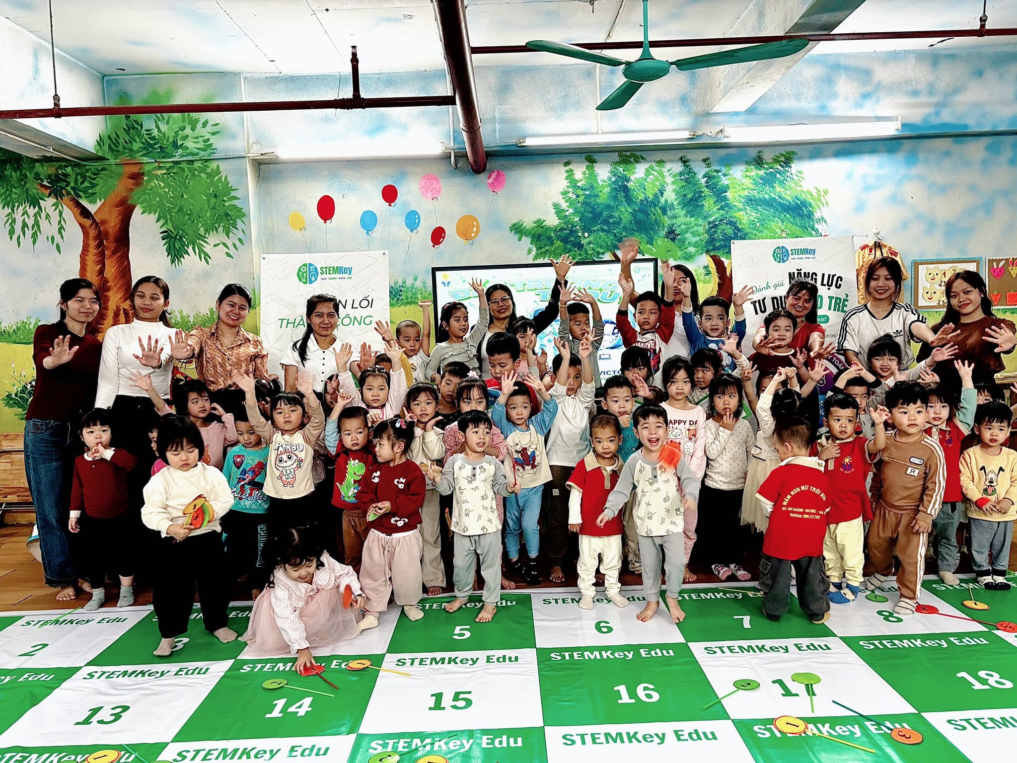 Cô giáo, Phụ huynh đồng hành cùng các con trong quá trình học tập